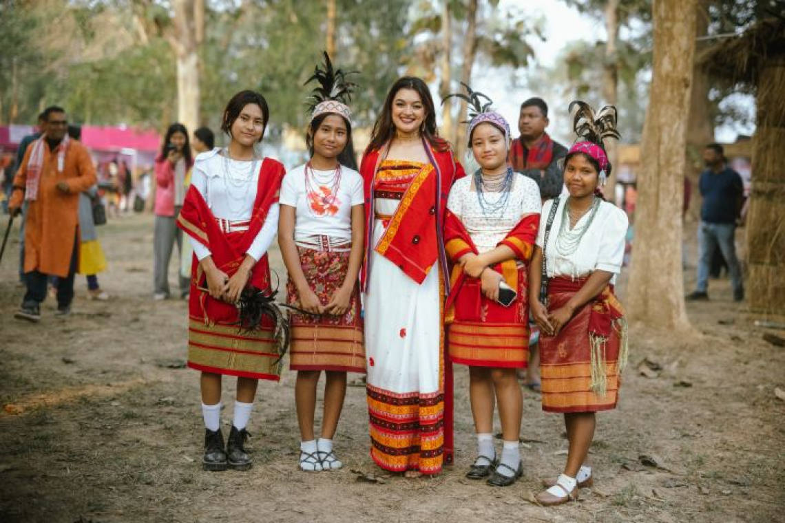 Student Researcher Shreya Pujari JPEG resized.jpg Grantee standing with a group